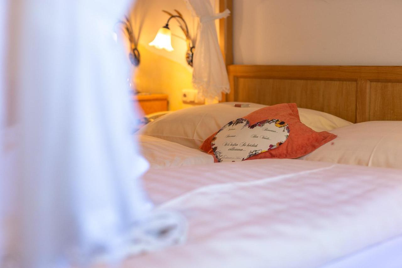 Hotel - Pension Scheiblechner เกิสต์ลิง อัน แดร์อิบส์ ภายนอก รูปภาพ
